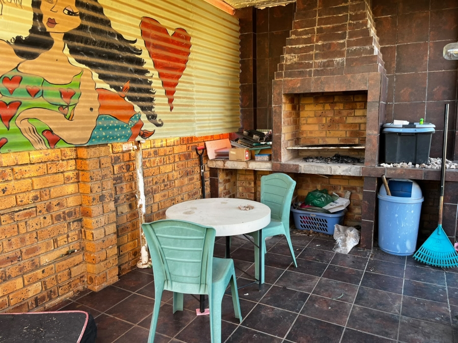 2 Bedroom Property for Sale in Stilfontein North West